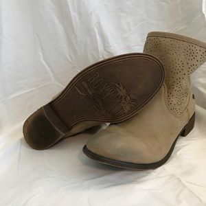 Roxy Booties